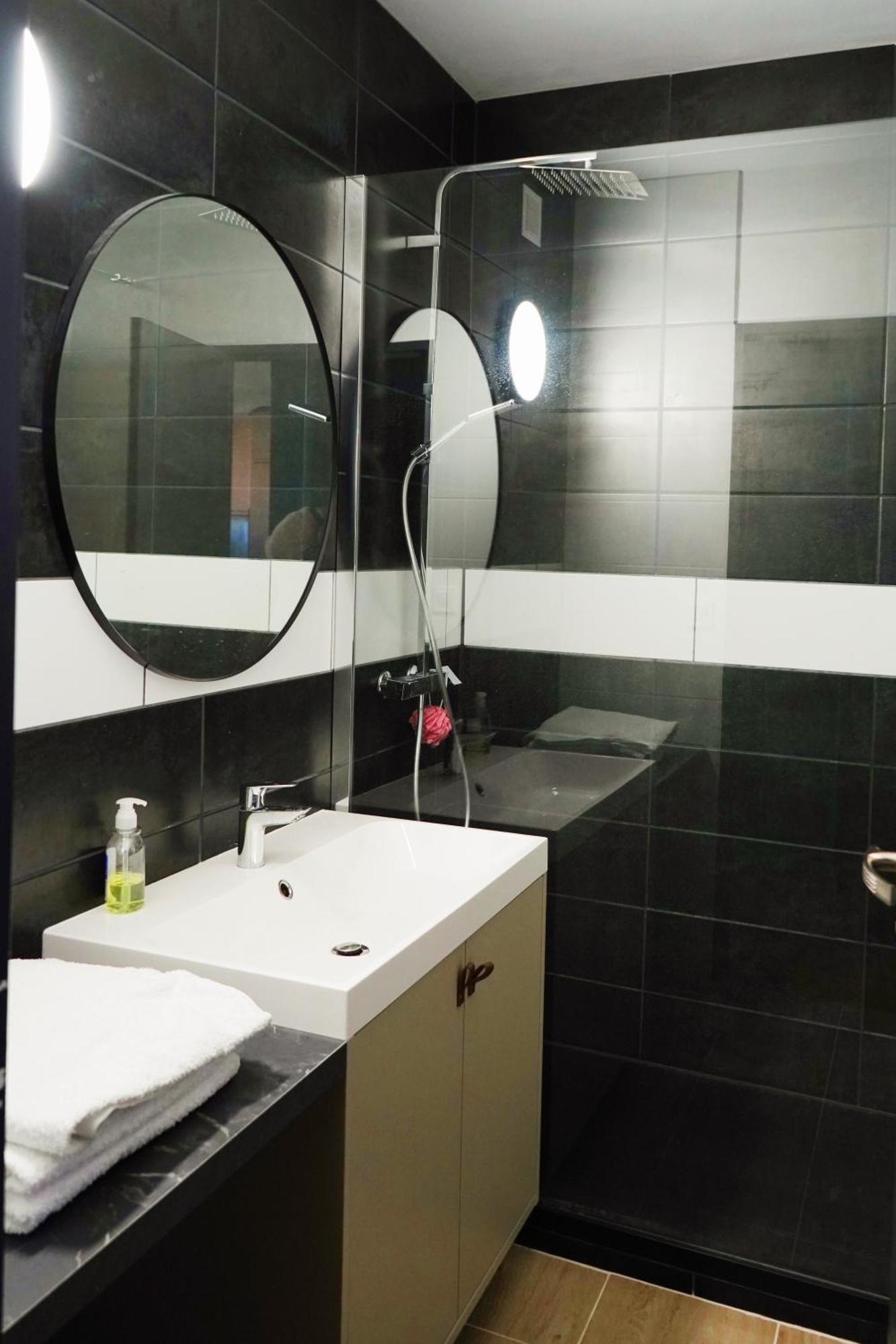 Apartement 2 Rooms Saint Louis - Euroairport - Basel - Train Station Eksteriør bilde